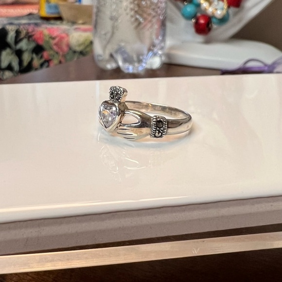 925 Sterling Silver stamp. Sapphire. Ring - Picture 5 of 5